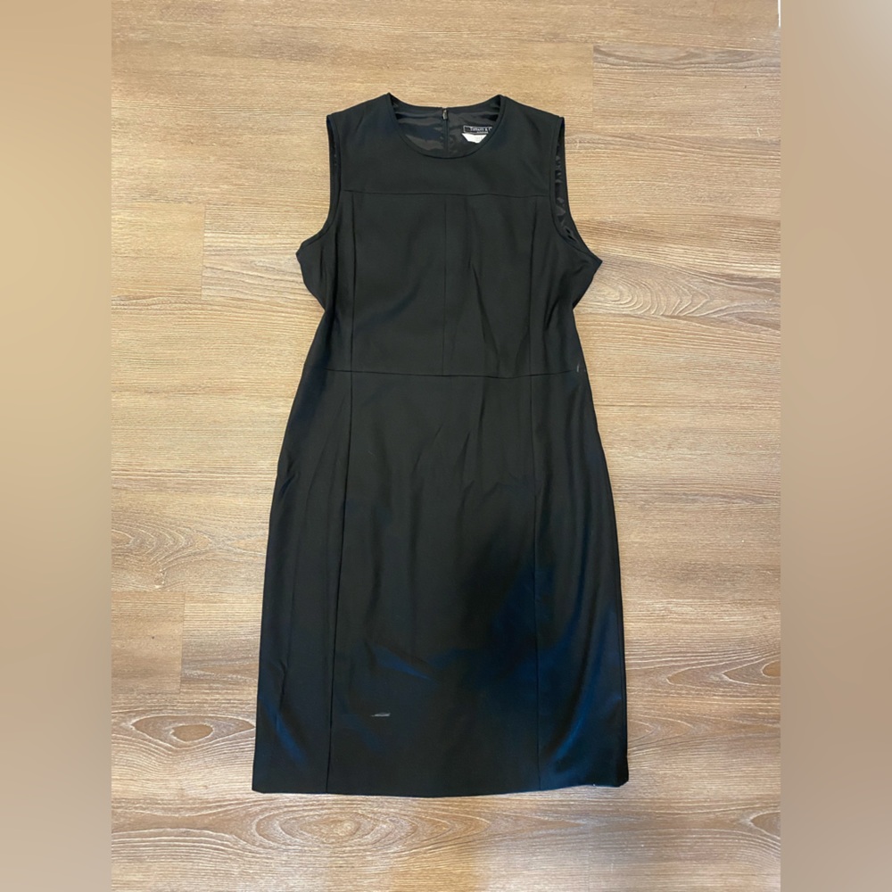 Authentic Tiffany & Co Dress💗 - Picture 2 of 5